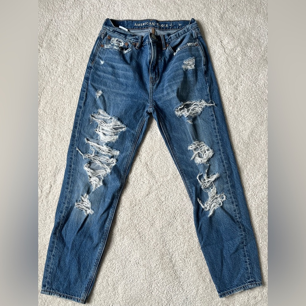 american eagle 00 short mom jeans🦅